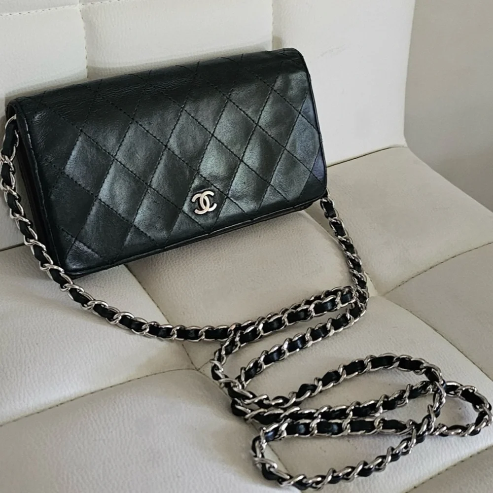 Chanel Classic Wallet on Chain. Black Quilted Lambskin Silver Hardware.